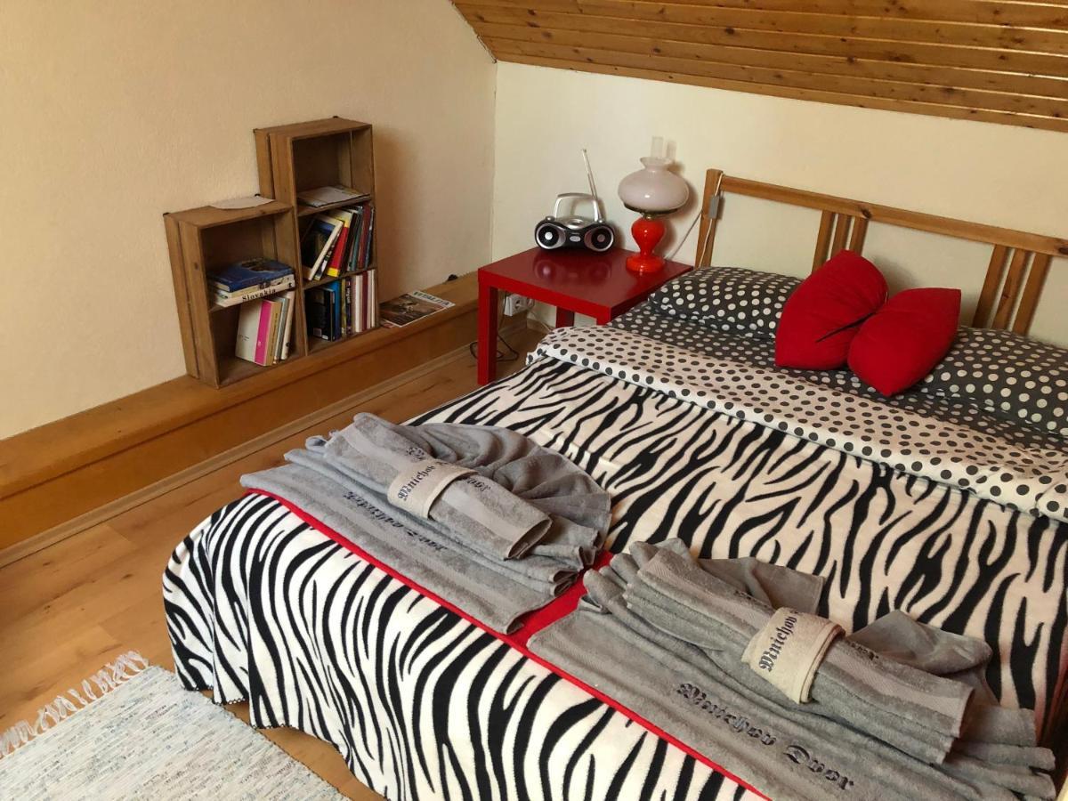 Mnichov Dvor Hotel Slovenska Lupca ภายนอก รูปภาพ